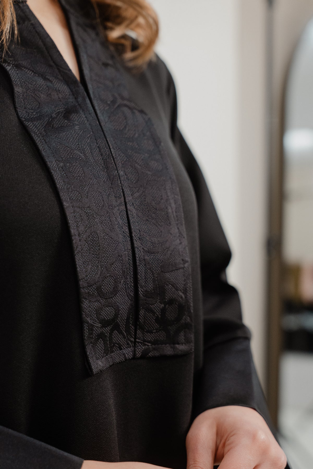 Black Short Sleeve Abaya – Élégance Aura Luxury Homewear