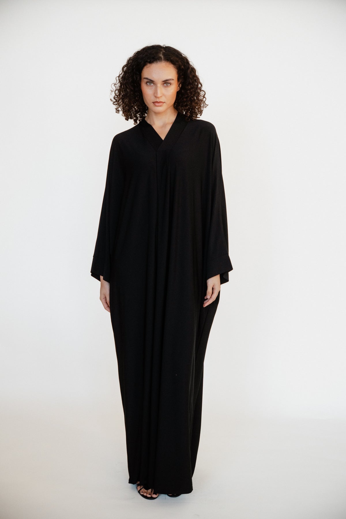 Black Abaya – Élégance Kandora Luxury Homewear