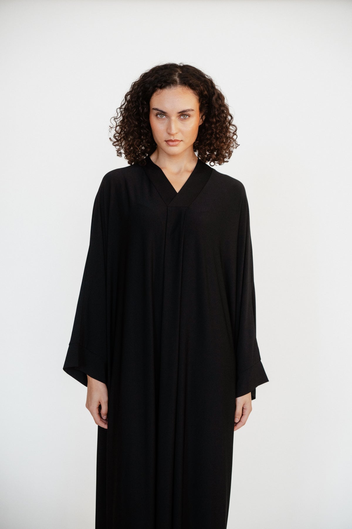 Black Abaya – Élégance Kandora Luxury Homewear