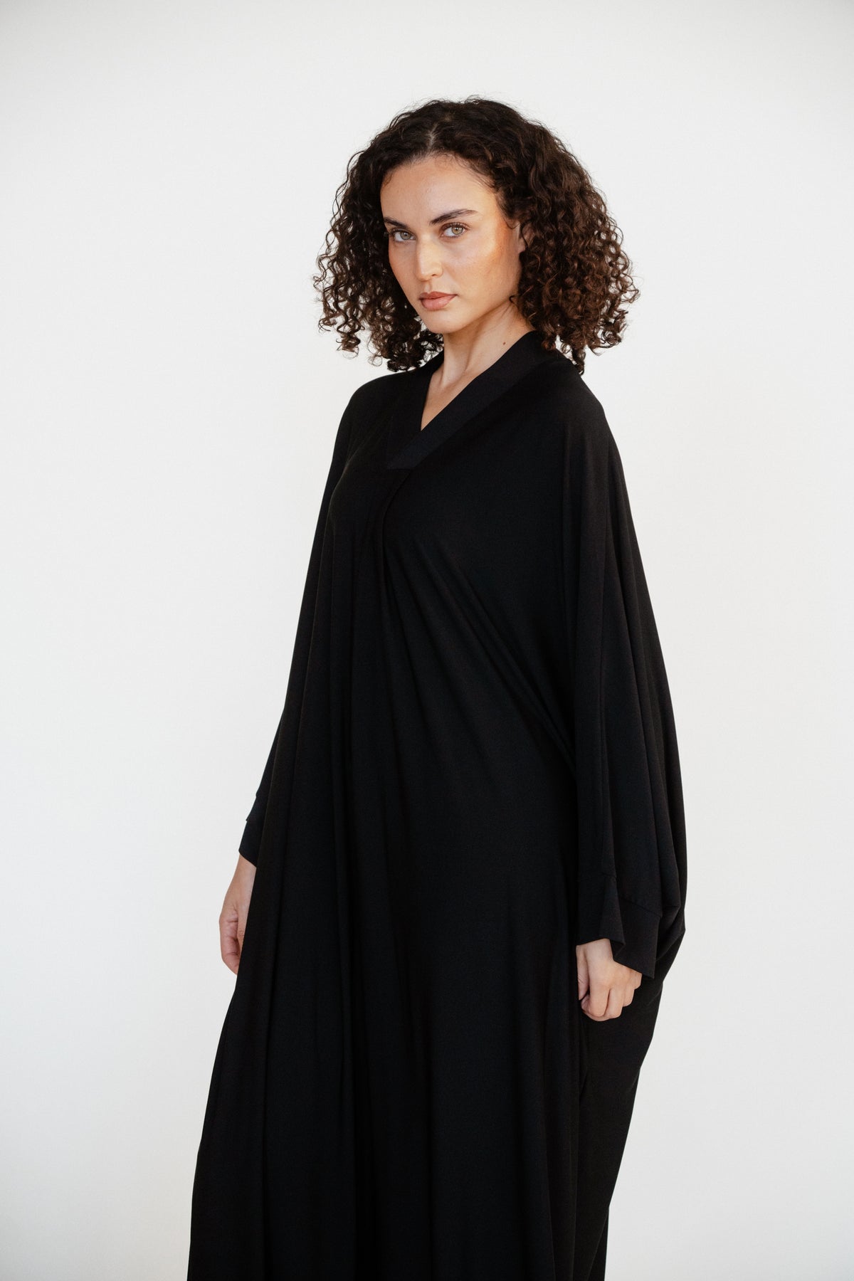 Black Abaya – Élégance Kandora Luxury Homewear